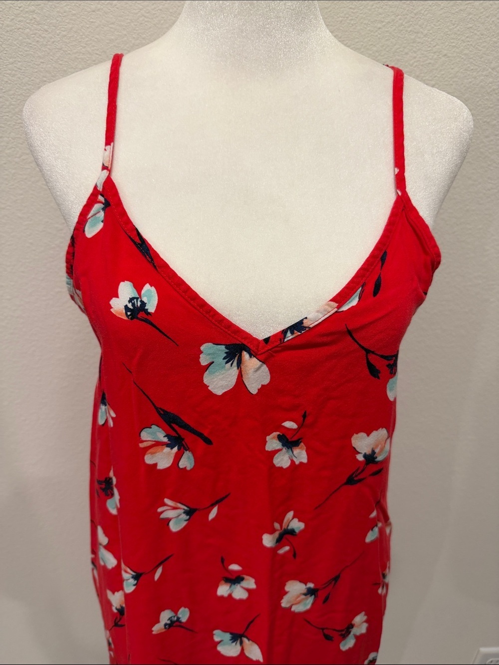 SO Red Floral Lightweight Slip Dress. Sleeveless, Adjustable Straps. Size L. - Picture 3 of 13